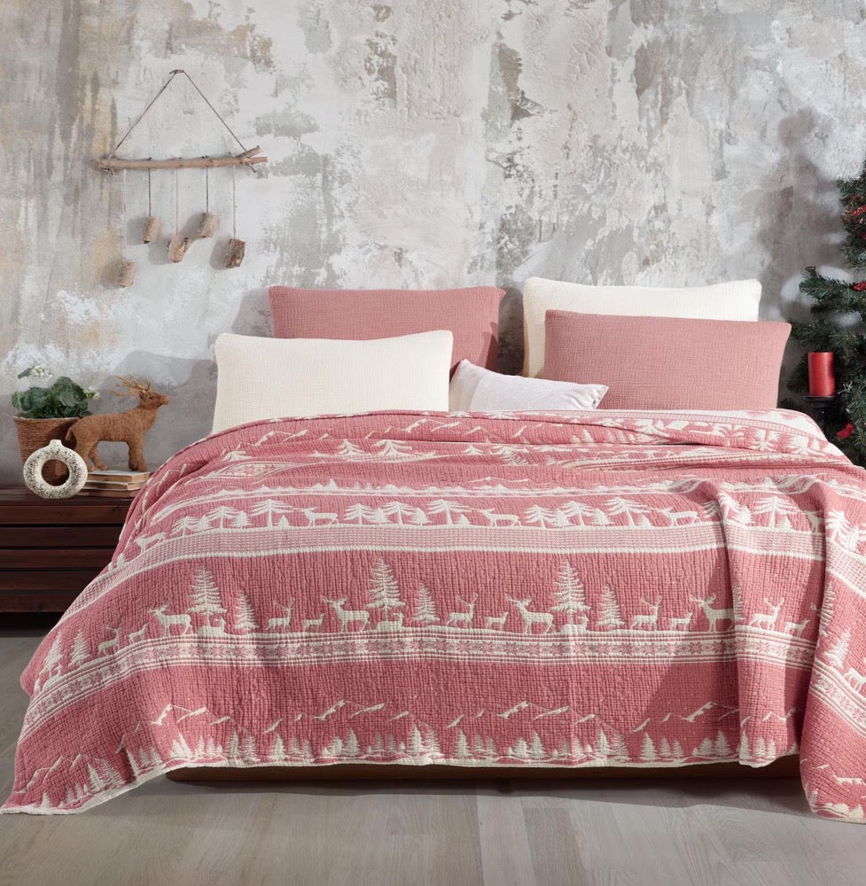 Organic Gauze Christmas Quilted Blanket: 6-Layer Muslin Farmhouse Bedding